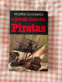 O grande livro dos piratas, de Wolfram Zu Mondfeld