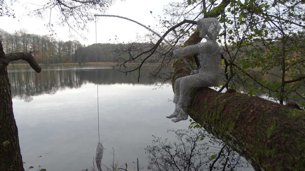 Mały wędkarz-oryginalna ozdoba ogrodowa