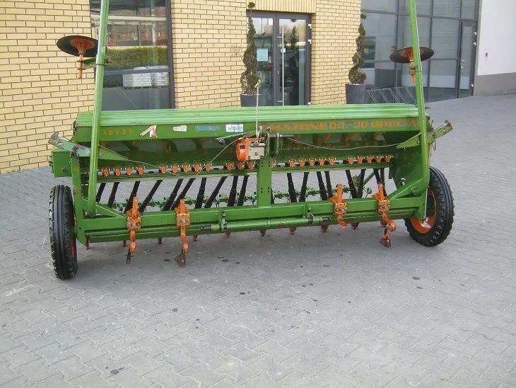 Amazone D9-30 SUPER  Amazone D7, D8, D9, AD302, AD303