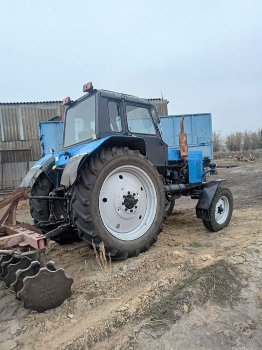 Трактор МТЗ 80..