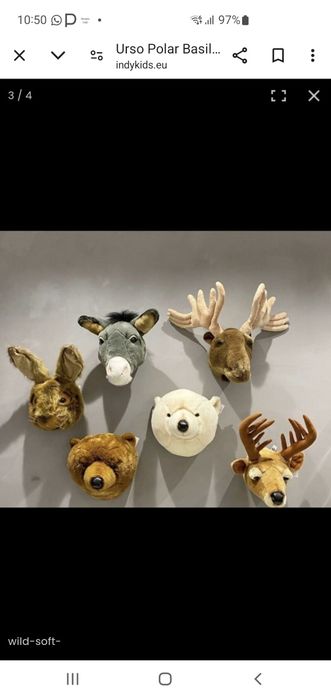 Urso polar de peluche de parede