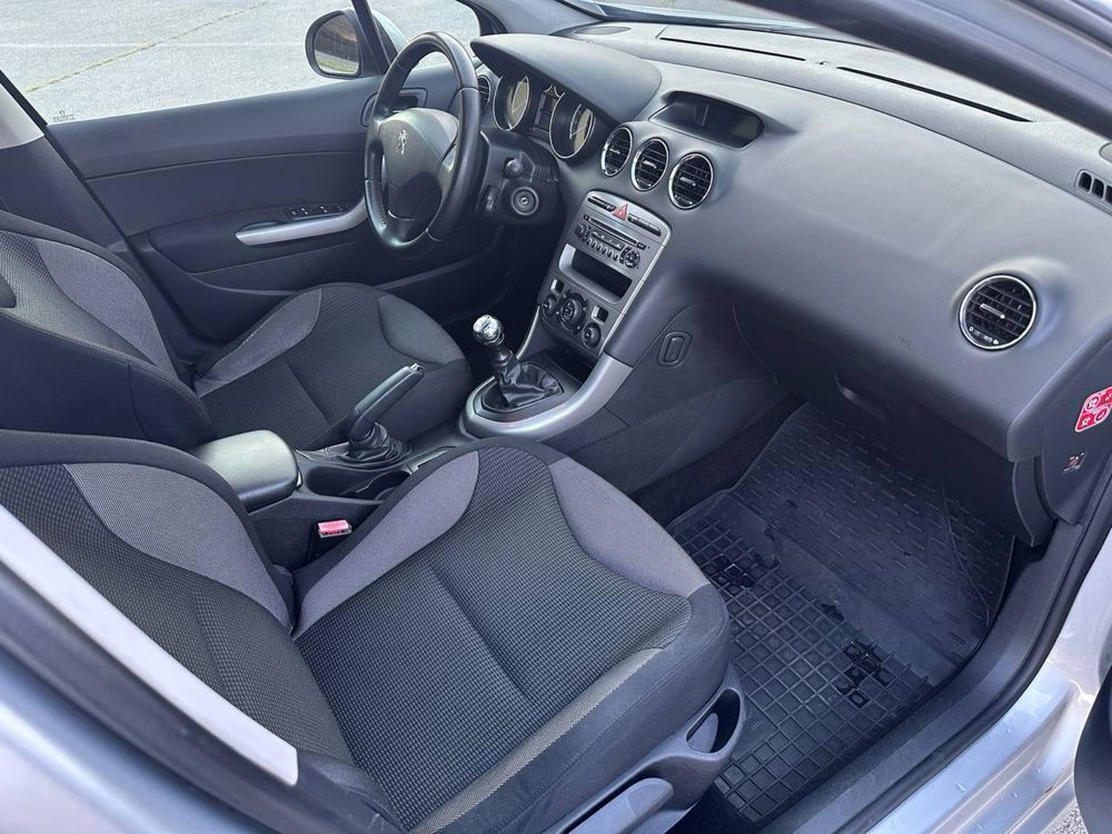 Peugeot ( Пежо) 308 SW універсал