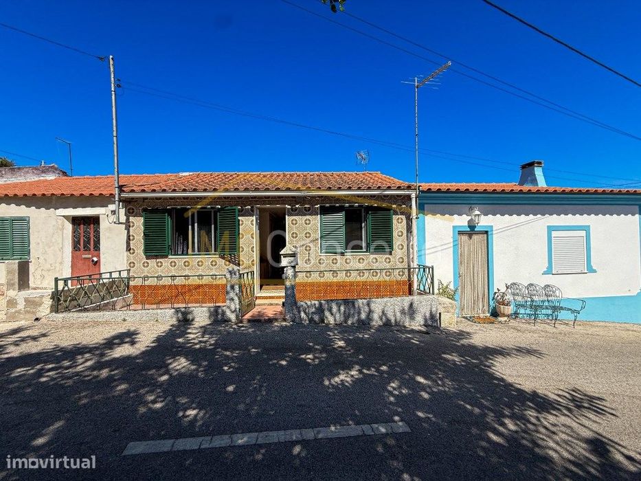 Moradia T2 Casal do Pote - Meia Via