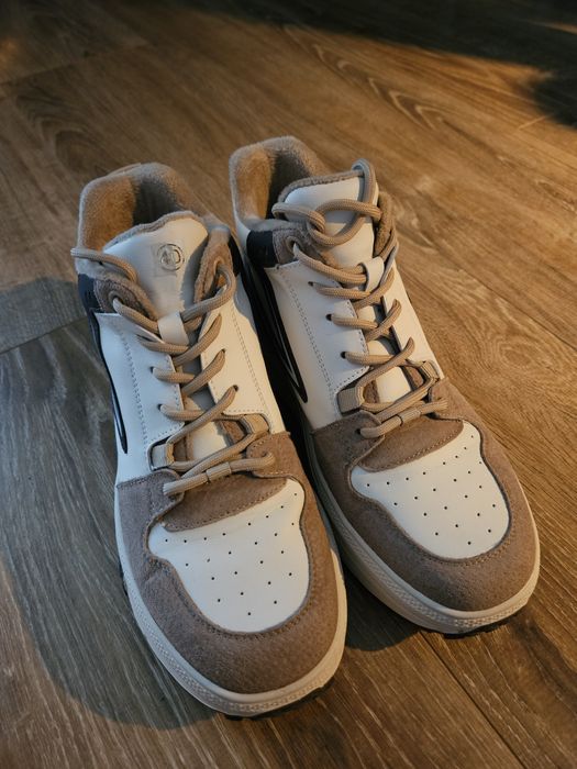 Жіноче осіннє взуття