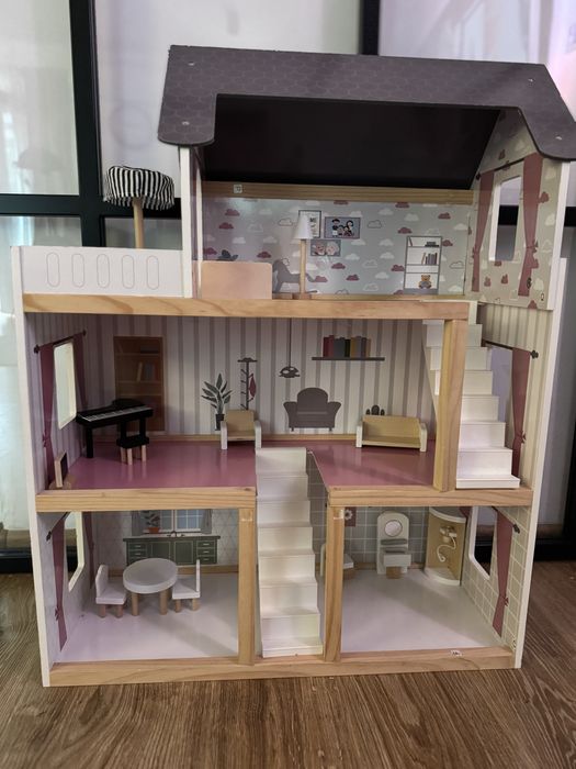 Domek dla lalek 180 zl-okazja