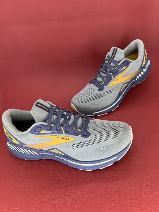 Кросівки 46,5р.  Brooks Adrenaline GTS 23