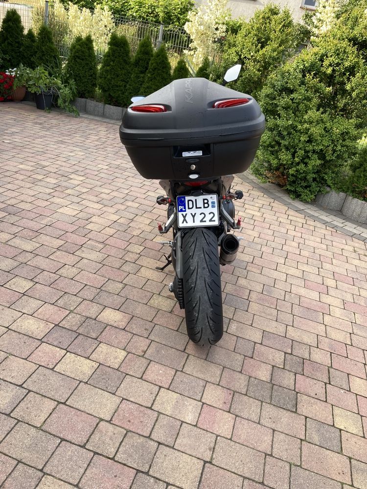 Honda cb1000r sc60