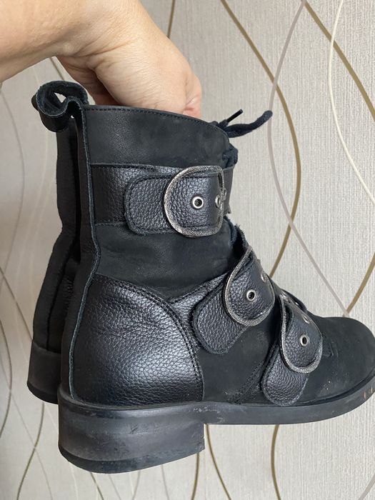 Botki czarne  skóra Gino Rossi