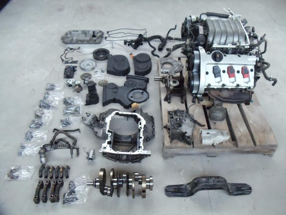 Двигатель мотор двигун Audi A6 3.0 Benzin 2003 год АКПП