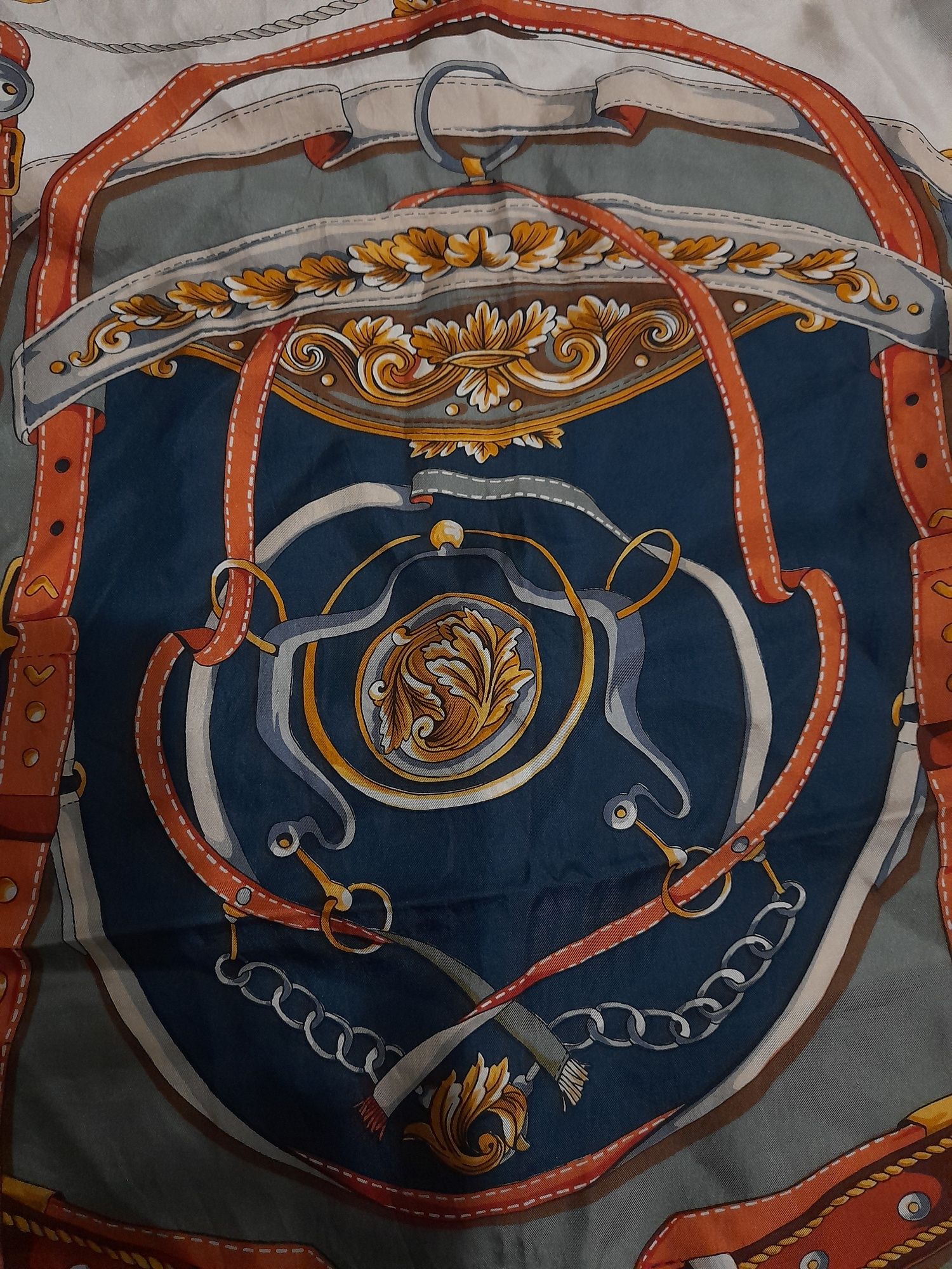 Красивый шелковый платок с принтом "культ коня" винтаж