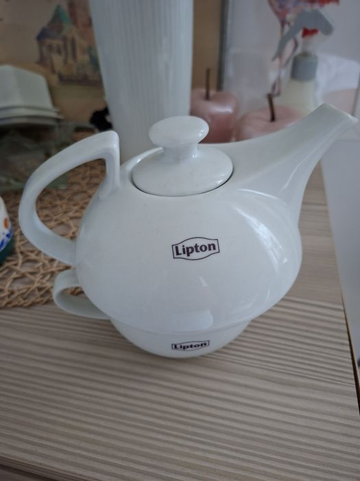 Lipton filiżanka i czajniczek