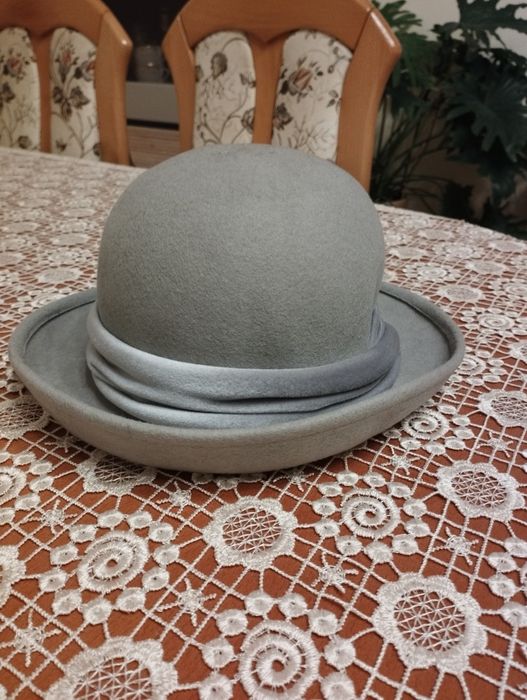 Kapelusz beżowy wełna