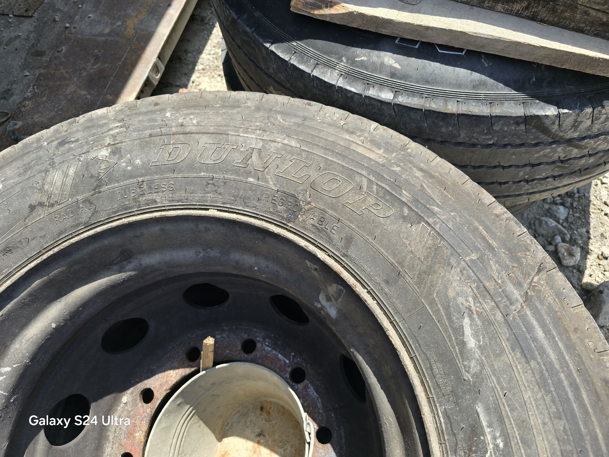 Koła przód  Goodyear 315 70