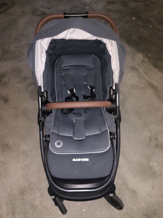 Conjunto carrinho Maxi Cosi Adorra+ Cadeira auto Cabriofix I-Size
