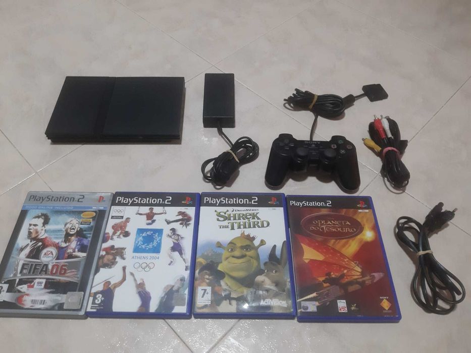PS2 com 1 comando + 4 jogos