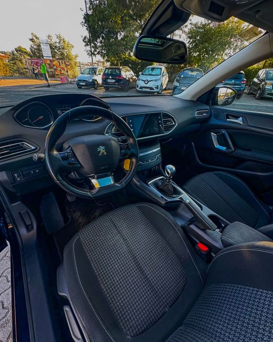 Peugeot 308 top SUV