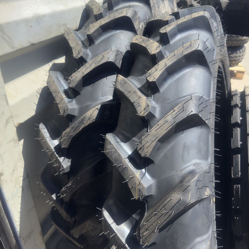 KOŁA 9.5R32 Ursus C330 ( 230/95R32 ) Alliance 350  bezdętkowe