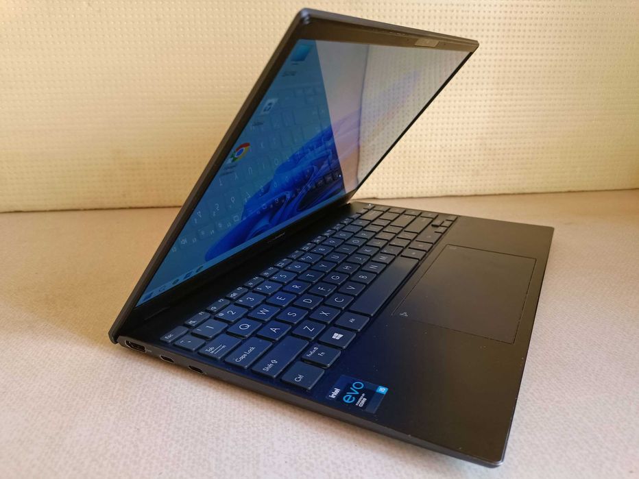 Asus ZenBook UX325EA OLED 13.3" i5-1135G7/8Гб/SSD256