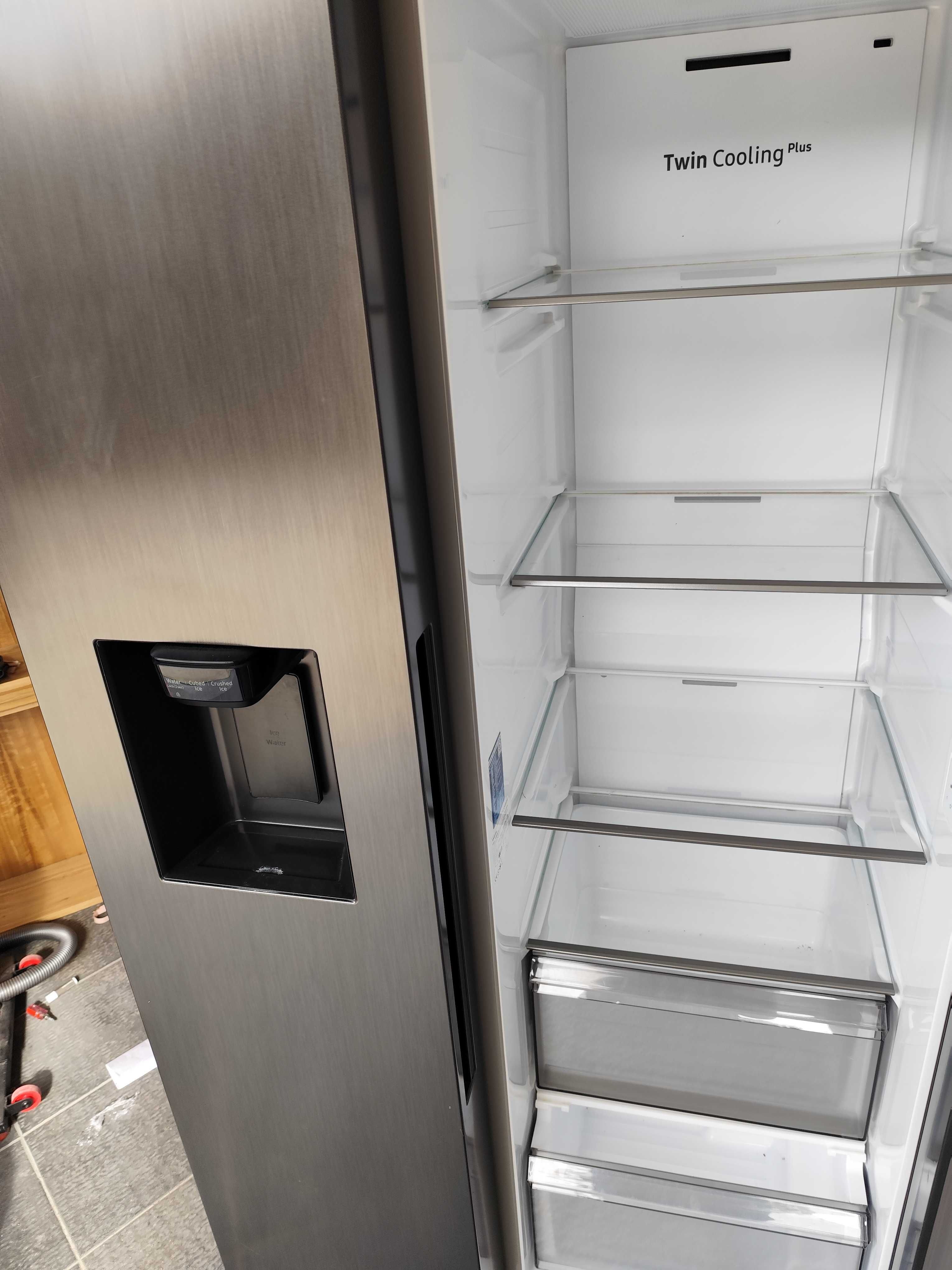 Frigorífico Americano RS68A8821B1 (avariado)