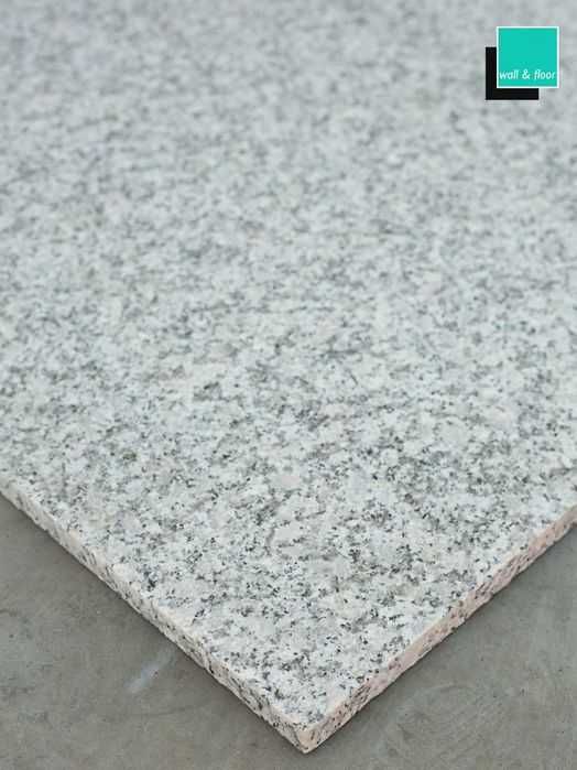 Szare płytki granitowe G602 Bianco Sardo płomień/poler Dom Ogród Taras