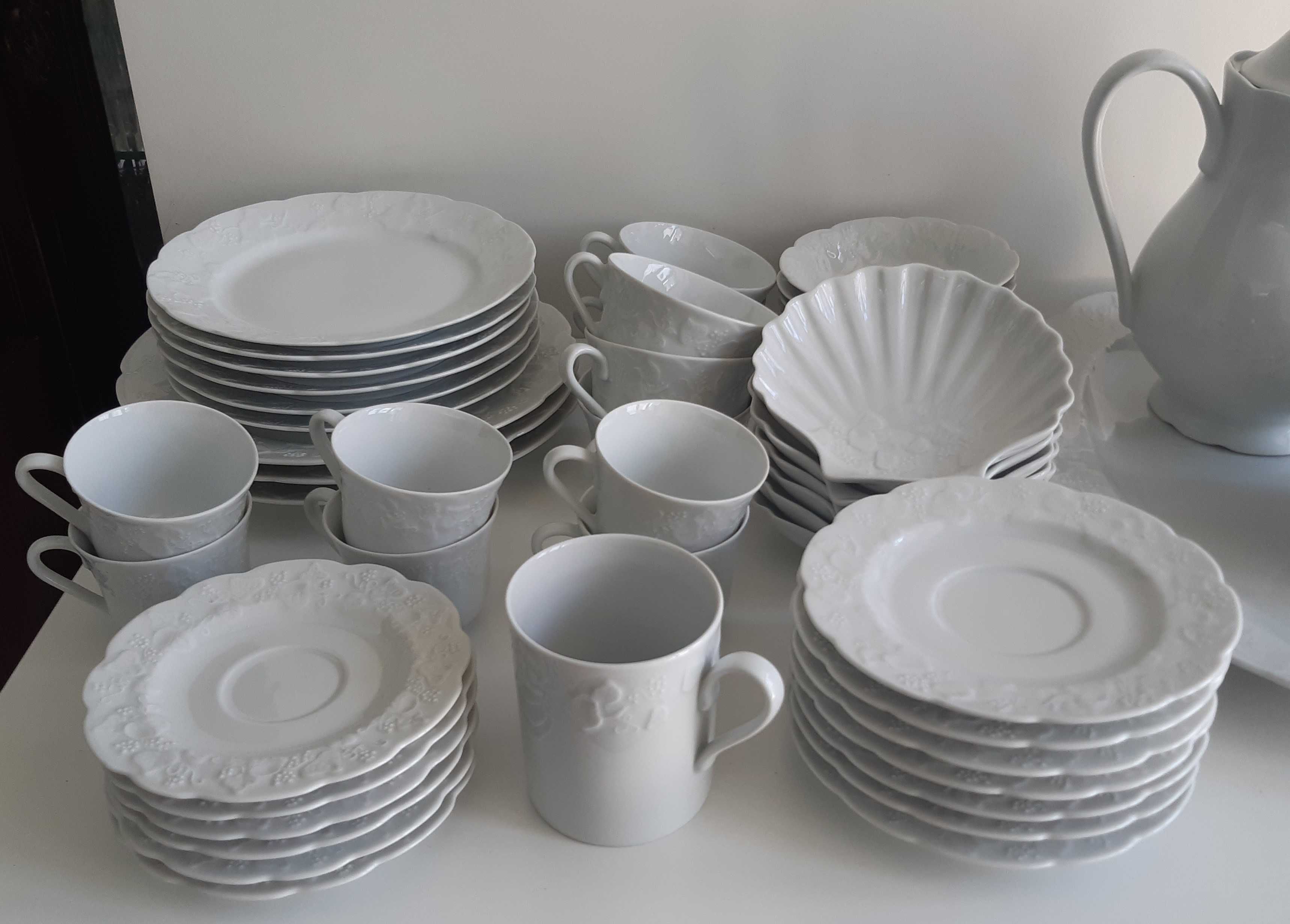 49 Peças Porcelana Lierre Sauvage CNP Serviço Branco Relevos Floridos