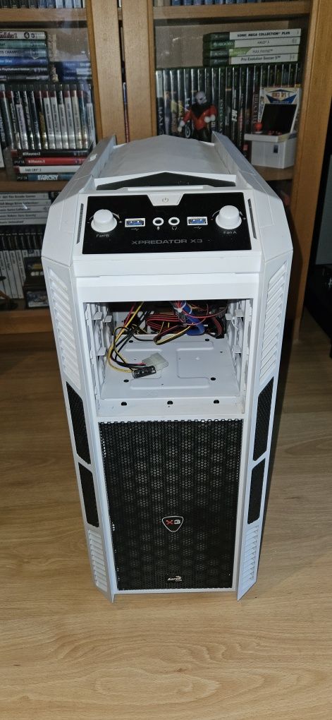 Caixa pc ( aerocool xpredator x 3 )