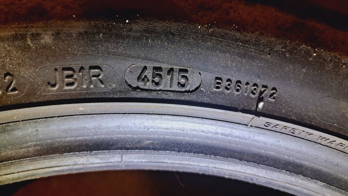 DUNLOP SportMaxxRT 225/45/19 Cena za komplet  OKAZJA !!!