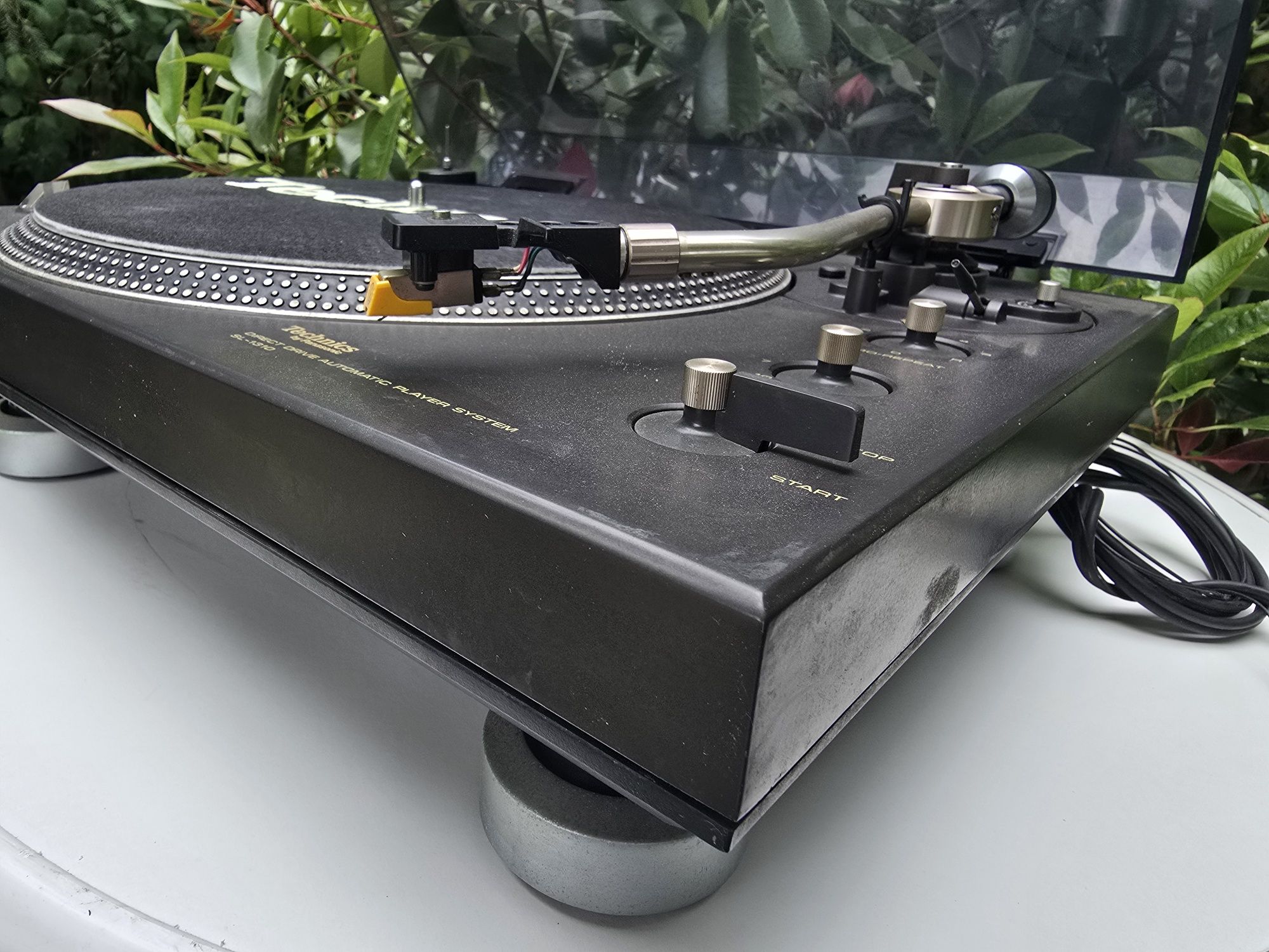 Gramofon Technics SL- 1310