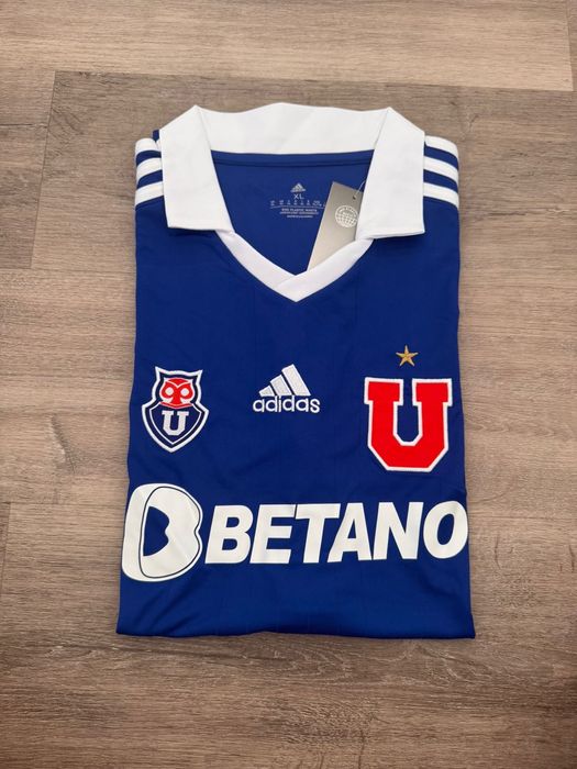 Camisola universid do chile 2022