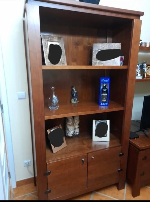 Móvel de sala em carvalho