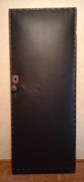 дверi вхiднi деревянi