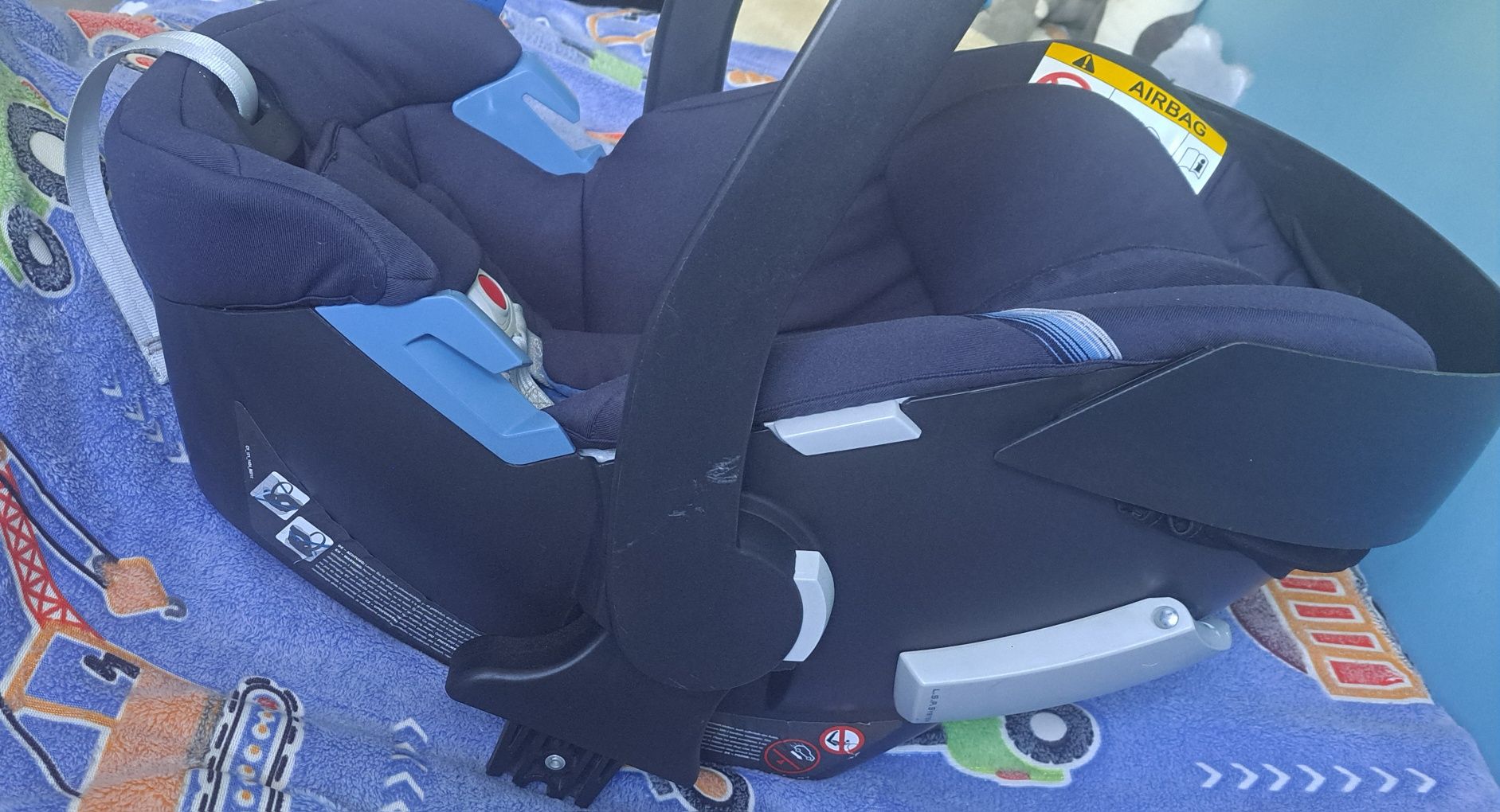 Nosidełko Cybex z adapterami