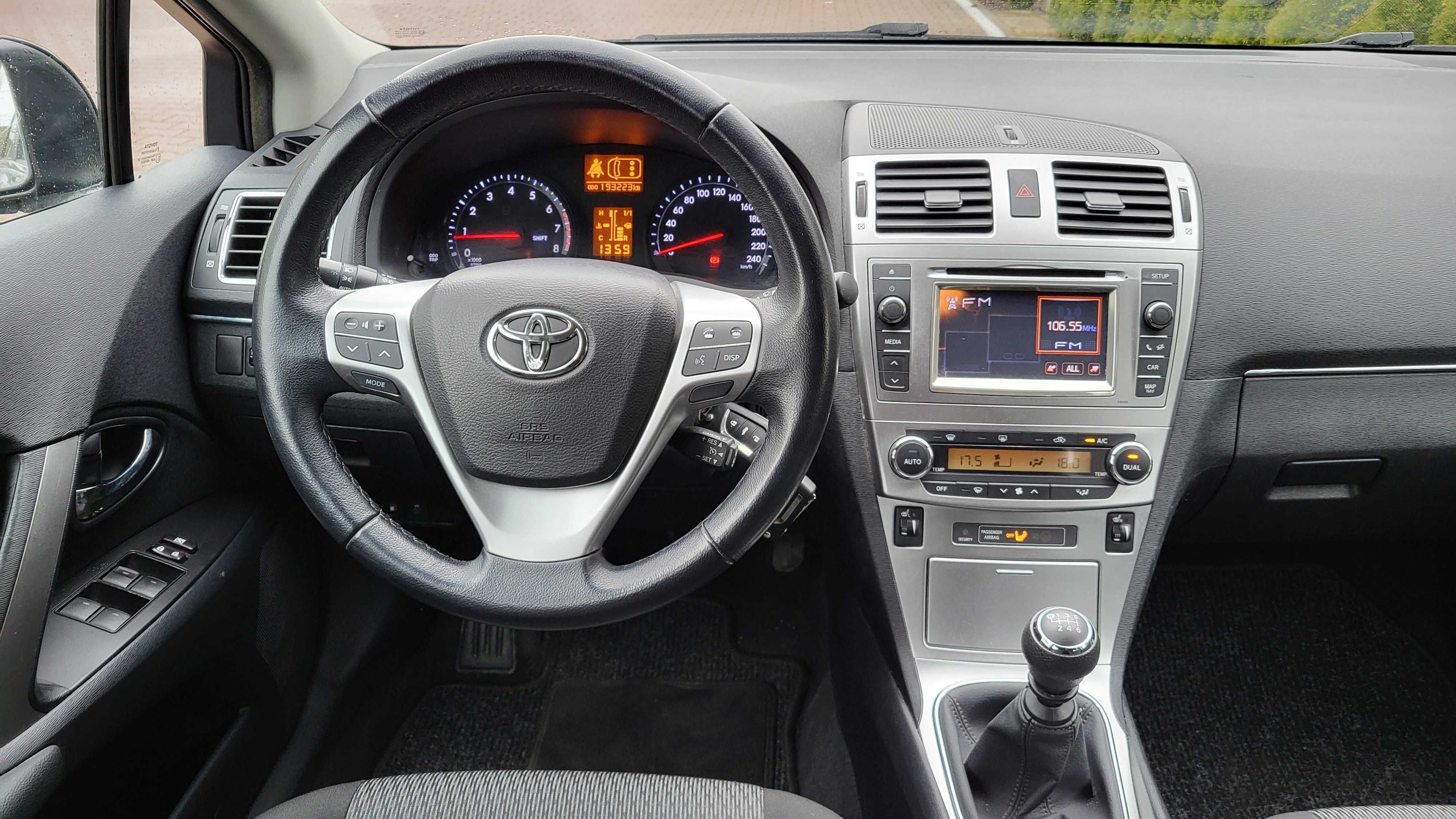 Toyota_Avensis_1.8_147KM_Lifting_Gwarancja_Przebiegu_OPŁATY !!!