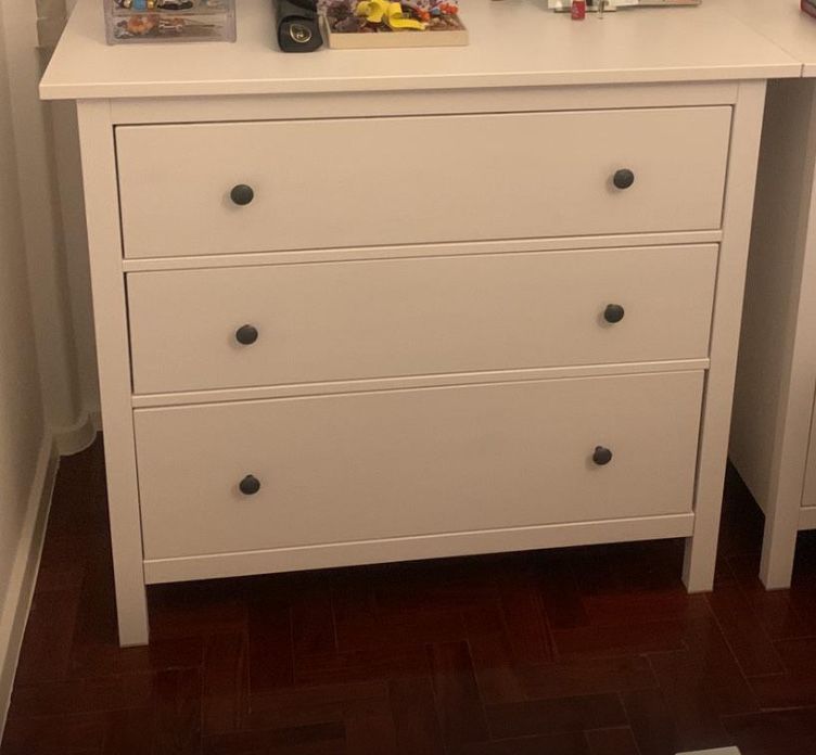 Comoda ikea hemnes branca 3 gavetas como nova