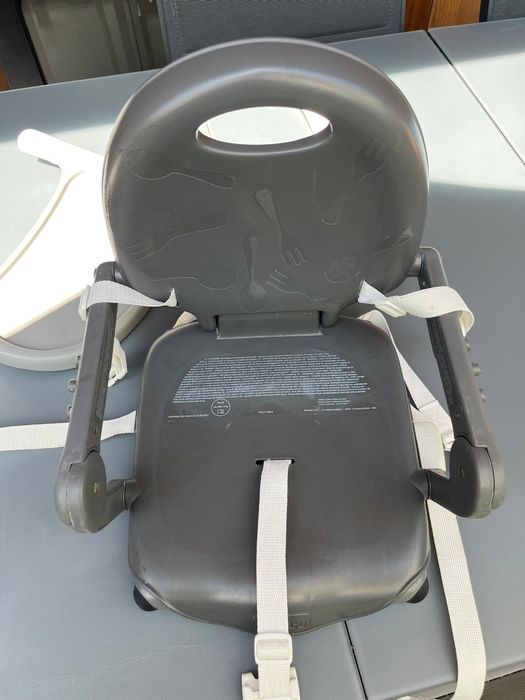 Assento elevatório para refeição