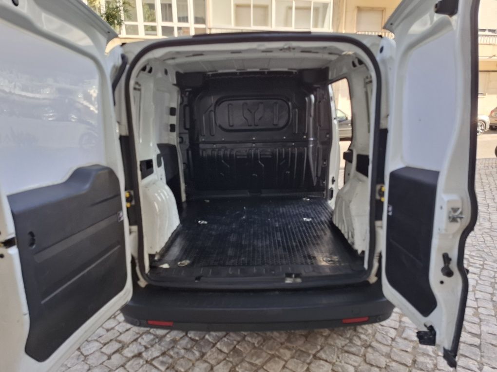 Opel Combo 1.3cdti com IVA