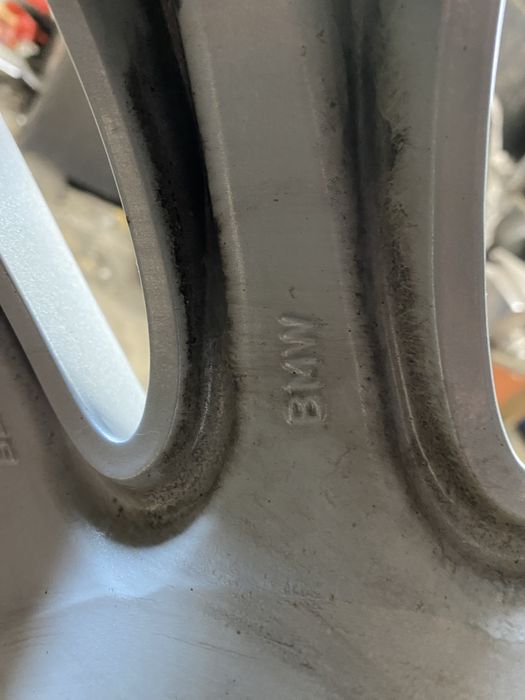 Продам диски від BMW r17 original