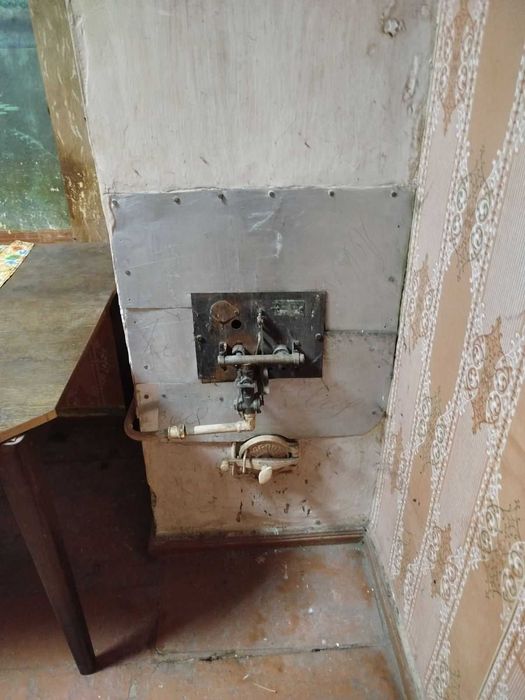 Продам 1 квартиру біля метро Спортивна