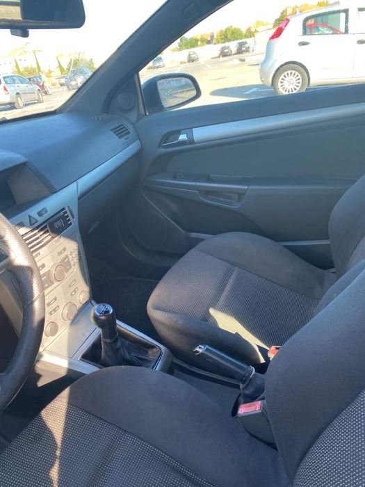 Vendo Opel Astra GTC PRETO