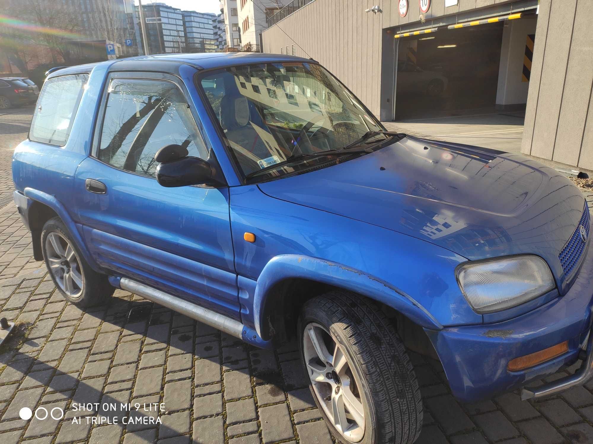 Samochód  Toyota RAV 4