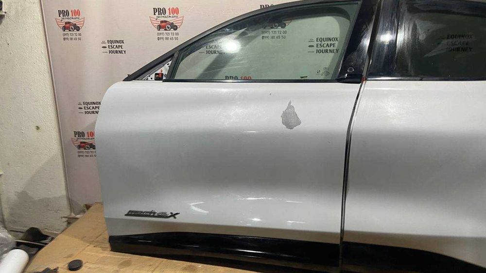 Двері дверь ліві взборі A3 Мустанг Матч-Е Ford Mustang Mach-E 2020 -