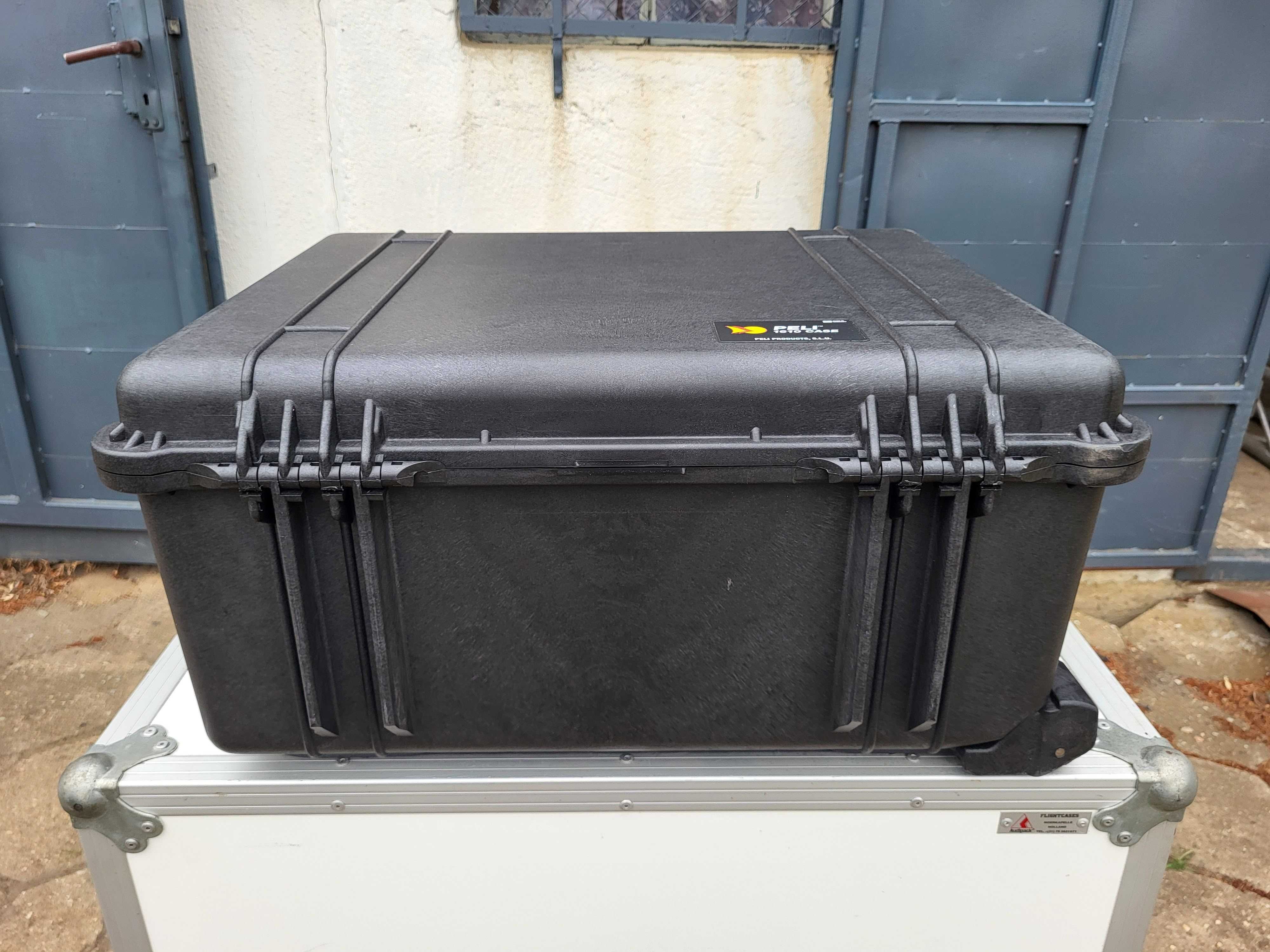 Peli 1610 PELICAN (55x42x27) walizka case skrzynia, koła // FAKTURA