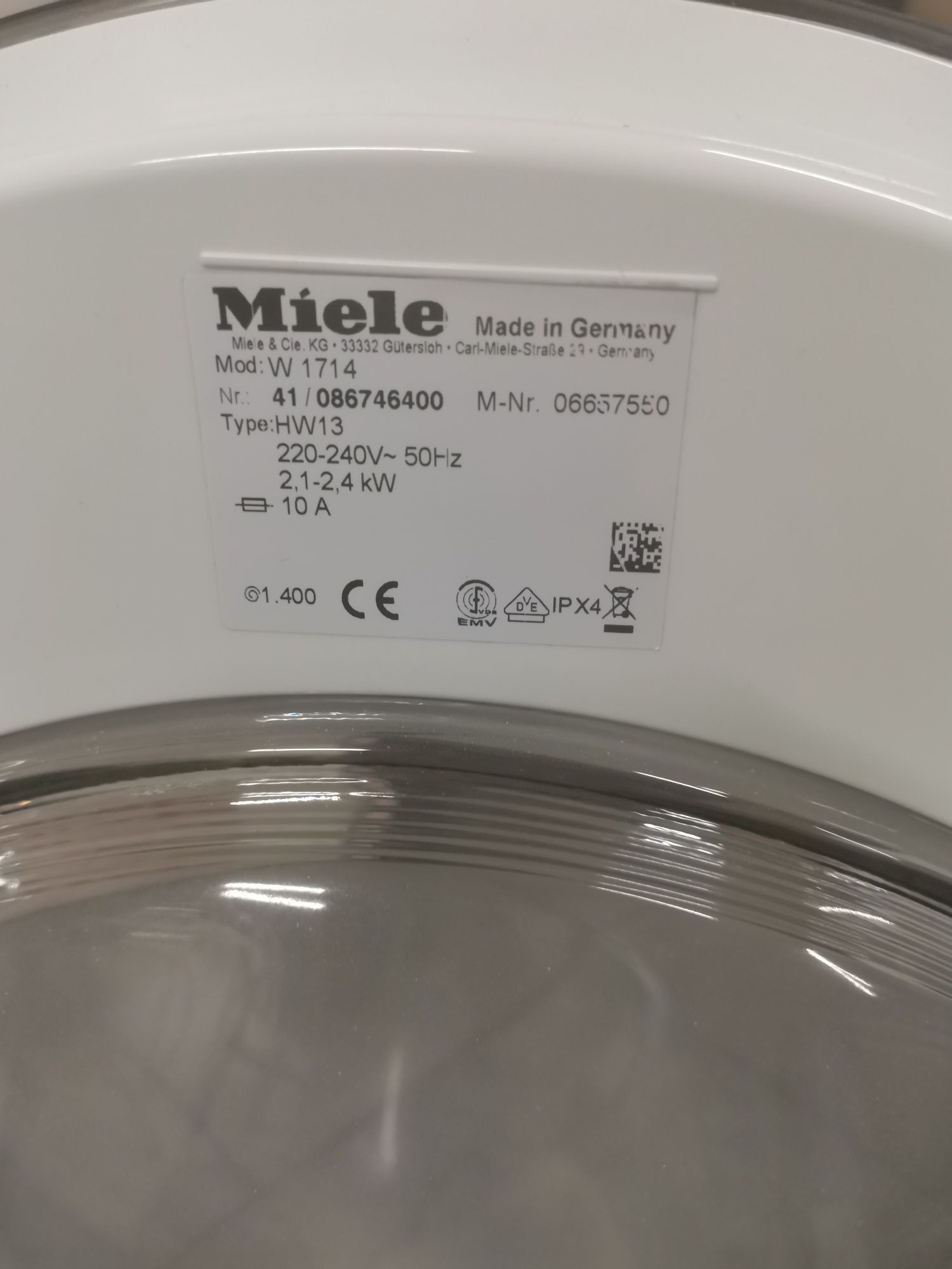 Пральна машина Miele W1714