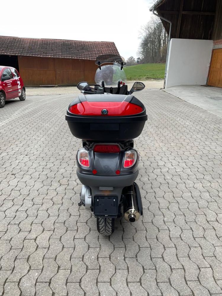 Mota Moto  scooters Piaggio X9 500 vendo ou troco