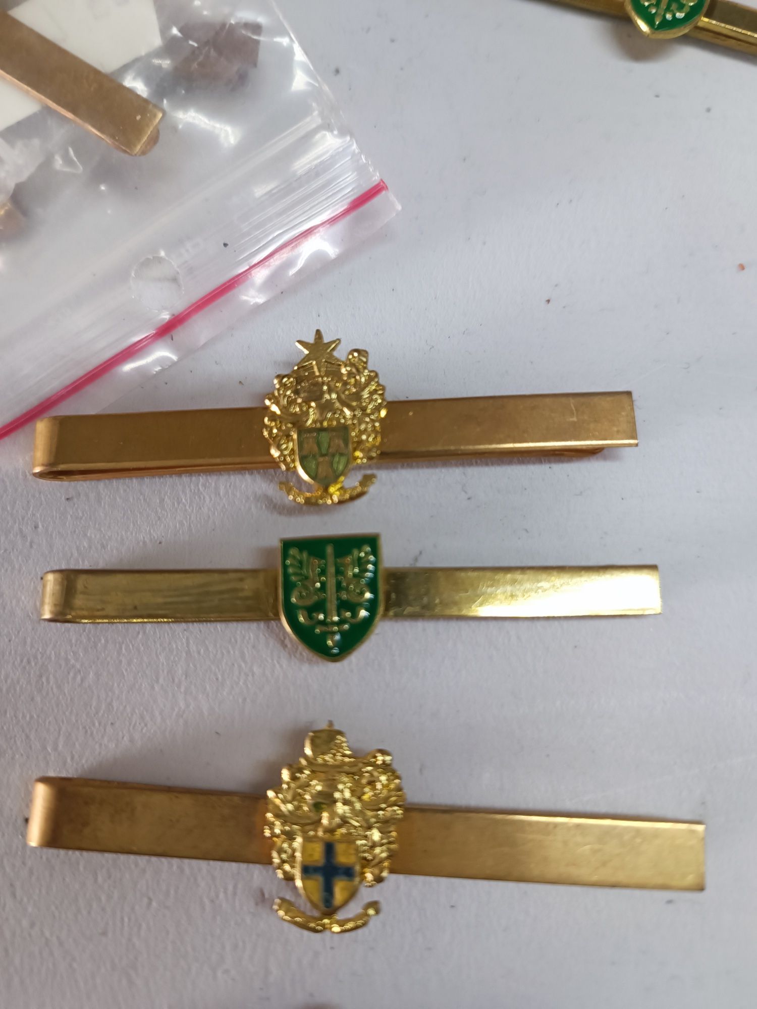 Crachás novos gnr