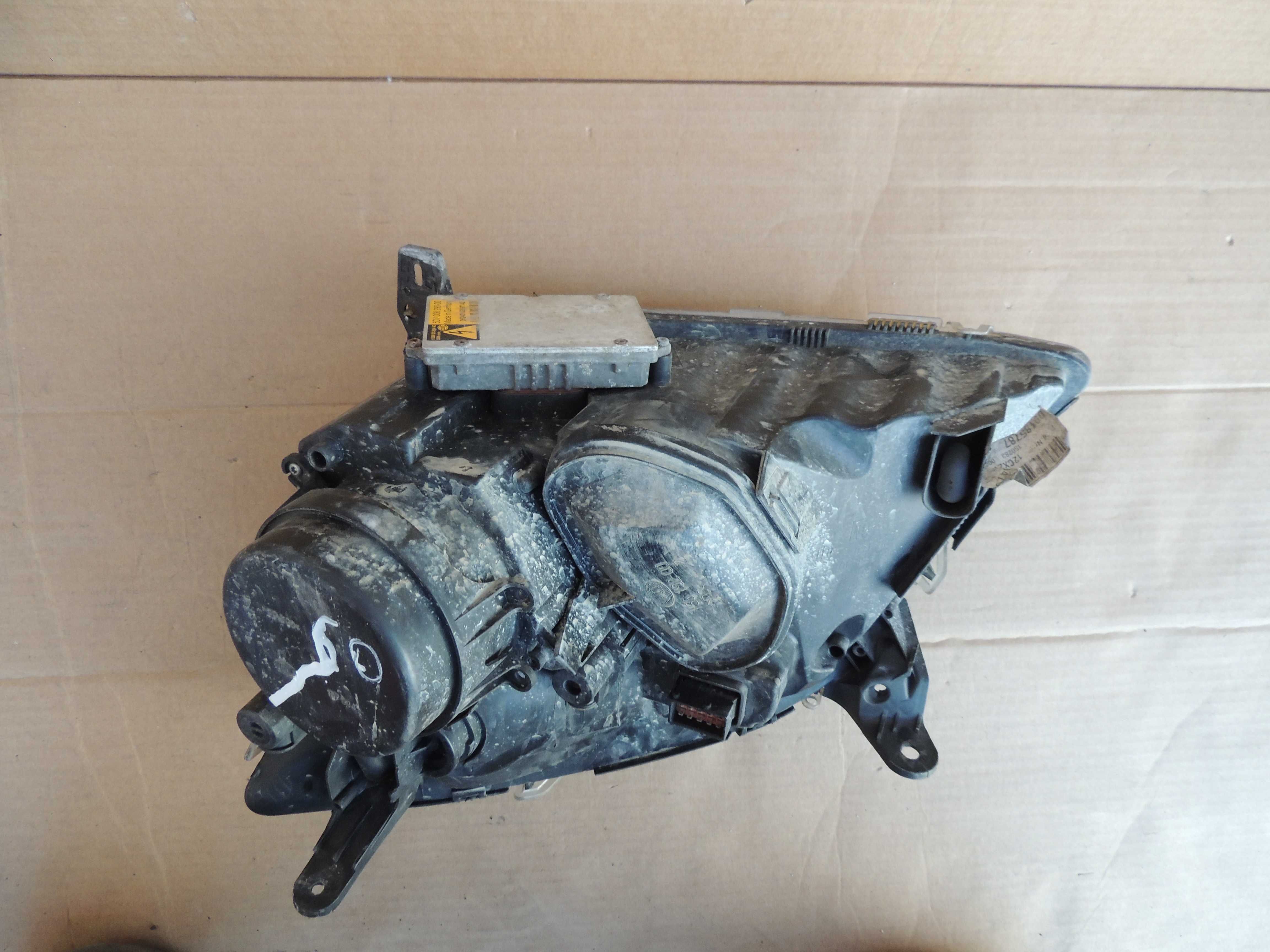 Lampa przednia prawa europejska Opel Vectra C Signum XENON 01,02,03-05