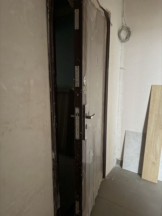 Двері металеві вхідні