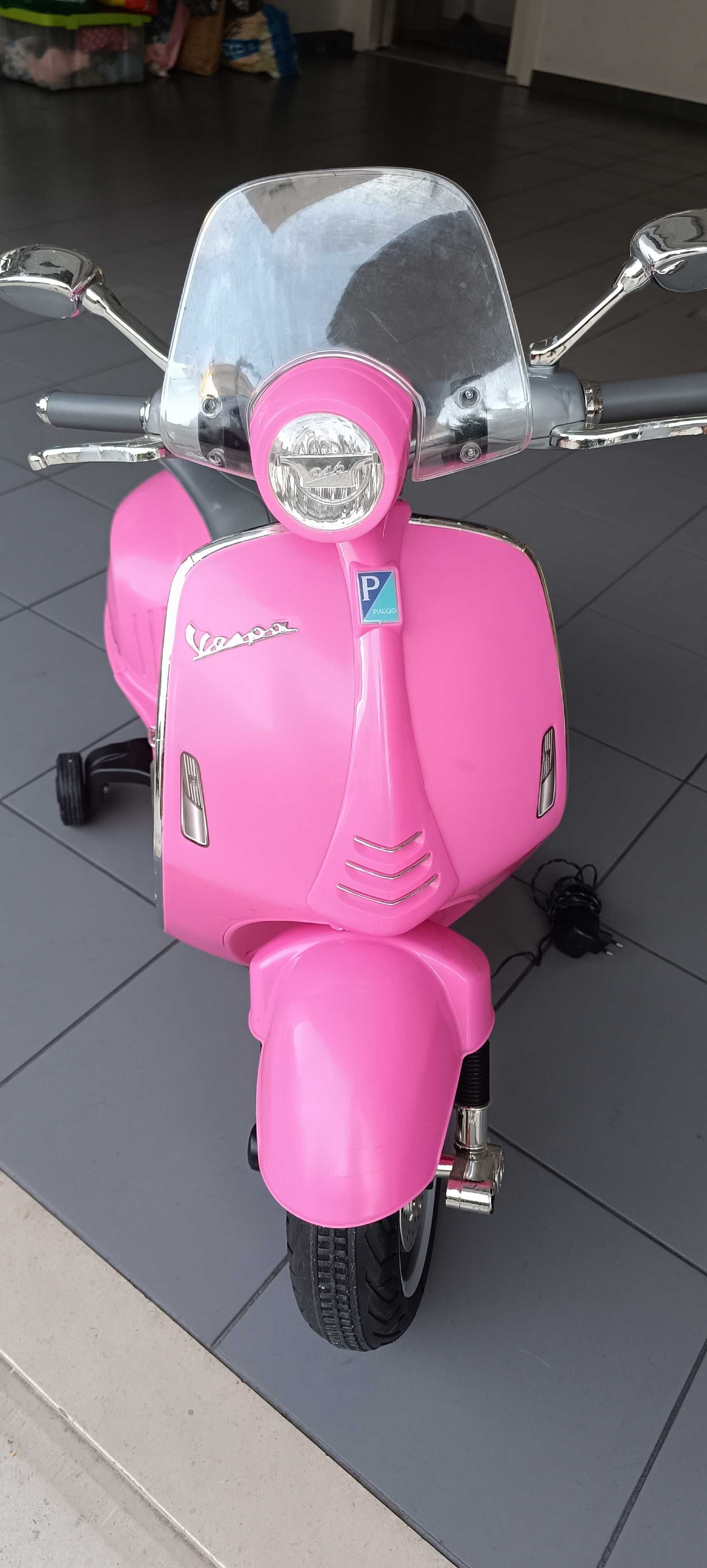 Mota vespa criança