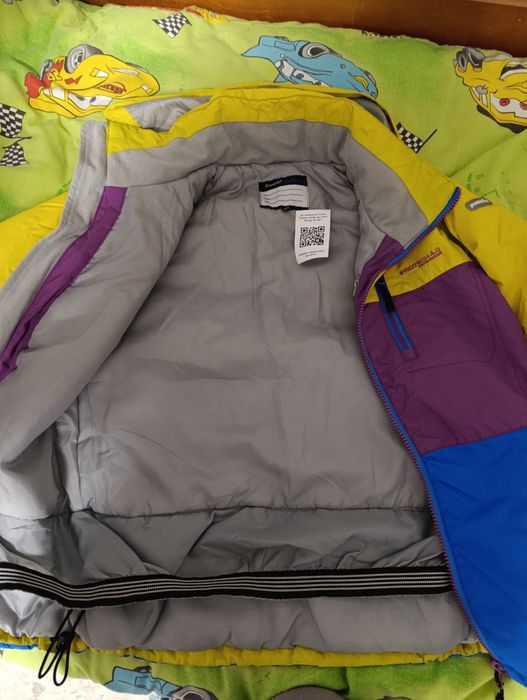 Зимова фірмова куртка на ріст 146-152
