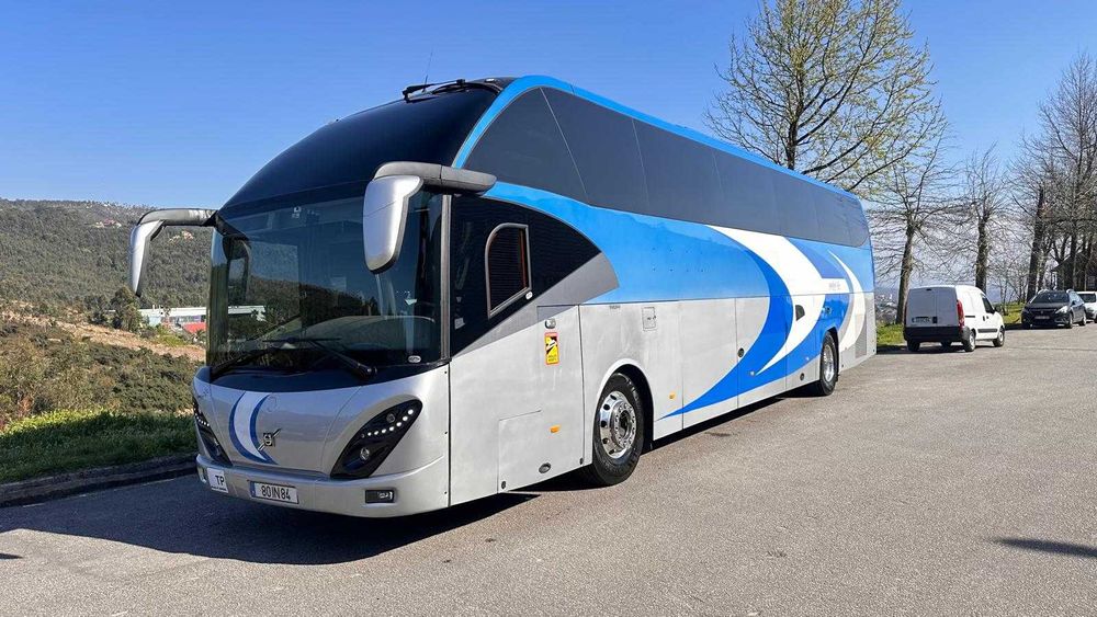 Autocarro 55 Lugares